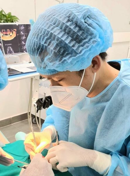 Lý Do & Lợi Ích Của Trồng Răng Implant Tại Nha Khoa Á Đông